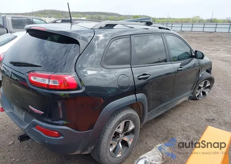 2016 Jeep Cherokee Trailhawk from USA, damaged, VIN 1C4PJMBS5GW321198